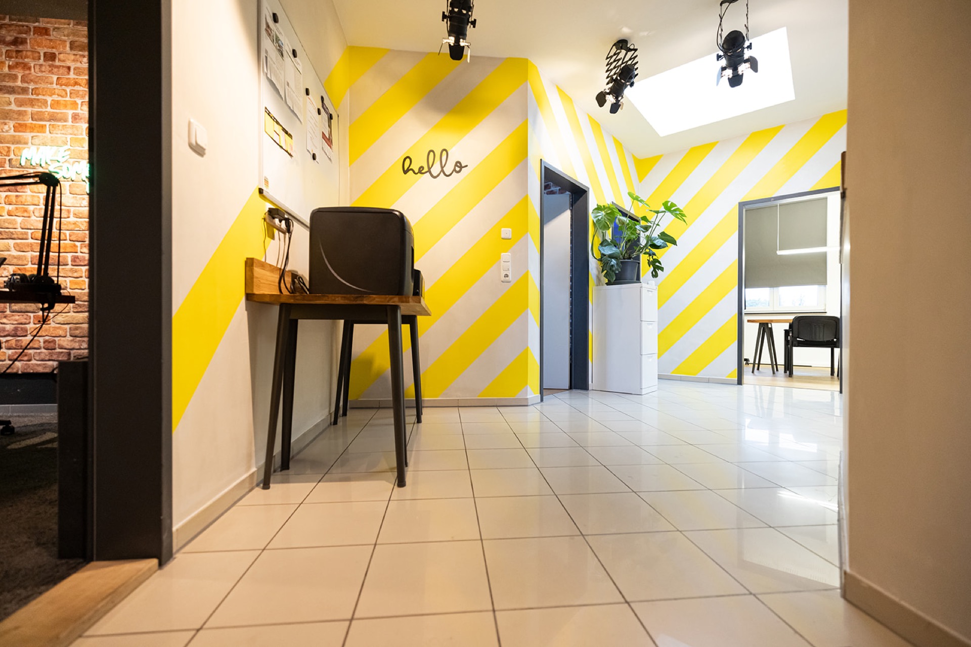 THE ROOF Eingangsbereich